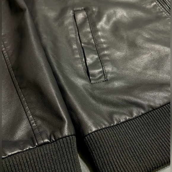 Men’s I-5 Apparel Faux Leather Bomber Jacket Size M - Picture 3 of 5
